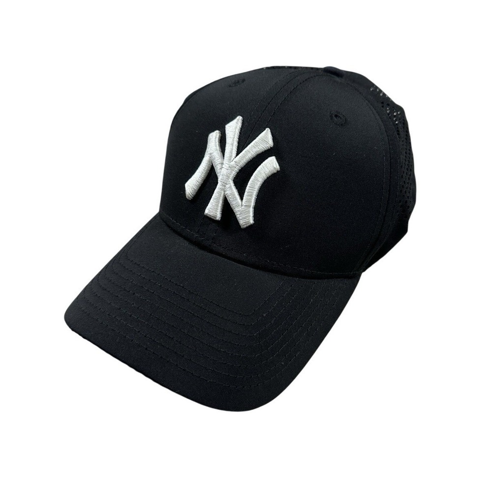 New Era 9FORTY New York Yankees Hat Mens Black Perforated Adjustable MLB Cap